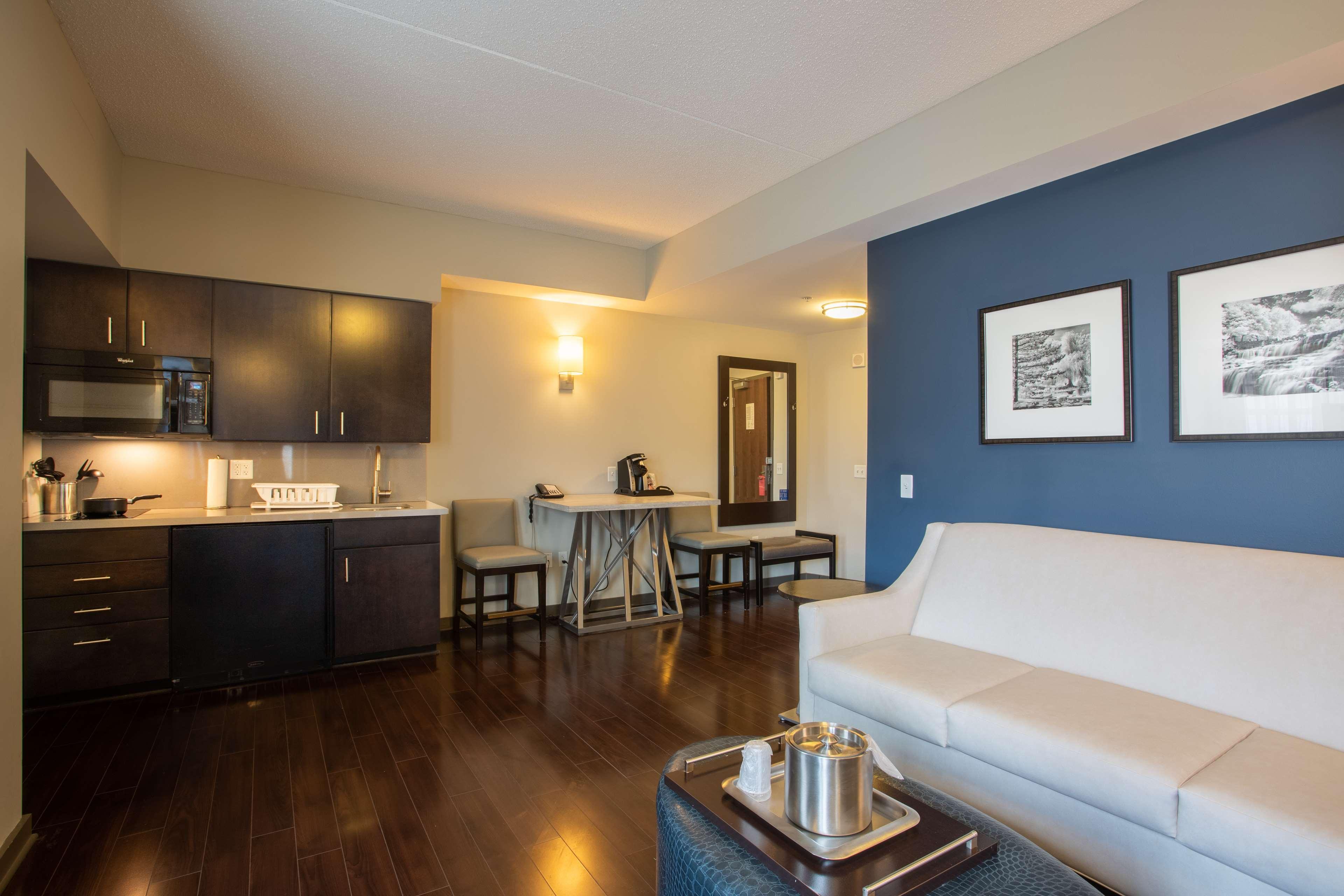 The Mosey Buffalo Williamsville Tapestry Collection Hilton Extérieur photo